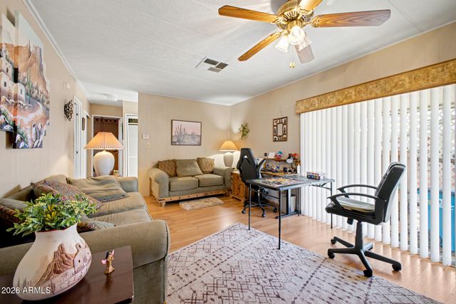 2650 W UNION HILLS Drive 8, Phoenix, AZ 85027