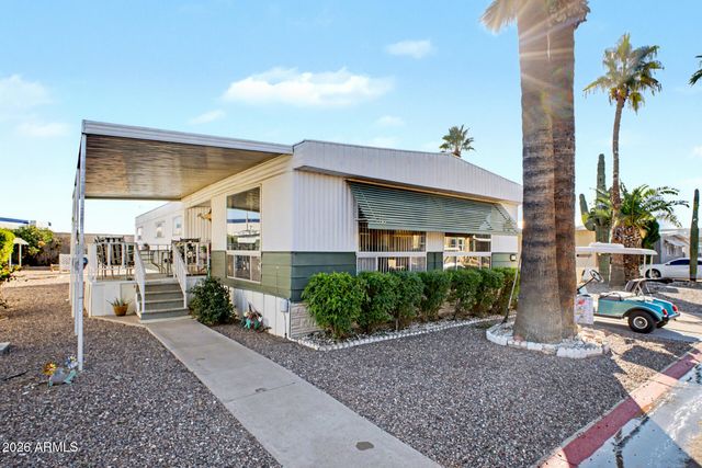 2650 W UNION HILLS Drive 8, Phoenix, AZ 85027