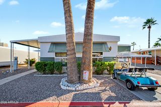 2650 W UNION HILLS Drive 8, Phoenix, AZ 85027