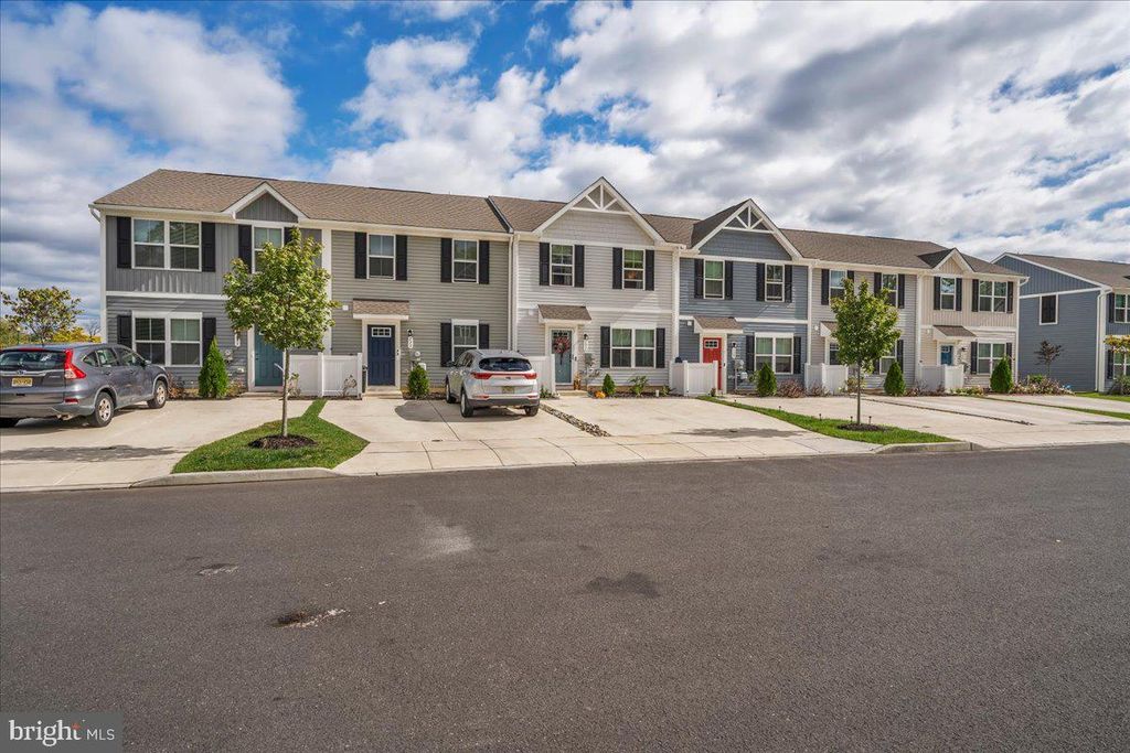131 ROWAND WAY E, CLEMENTON, NJ 08021 — photo 2
