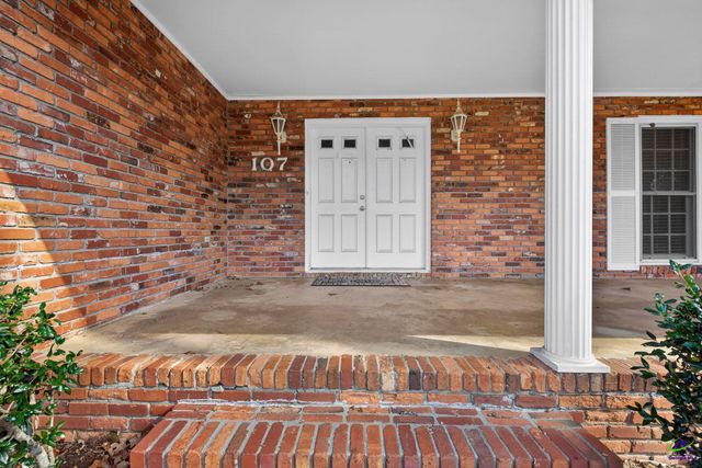 107 Via Eldorado Drive, Warner Robins, GA 31008