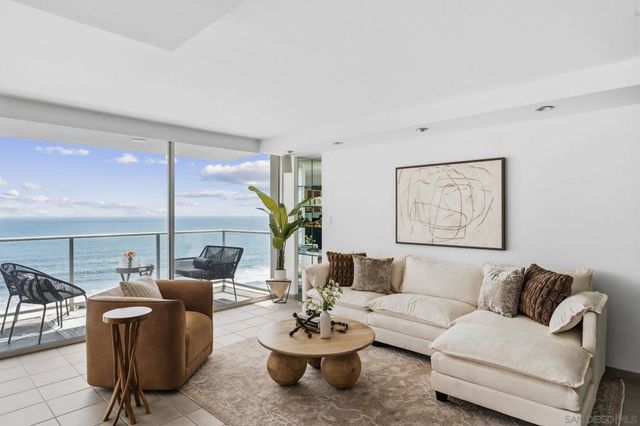 1830 Avenida Del Mundo 907, Coronado, CA 92118