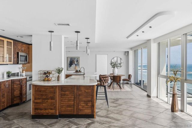 1830 Avenida Del Mundo 907, Coronado, CA 92118