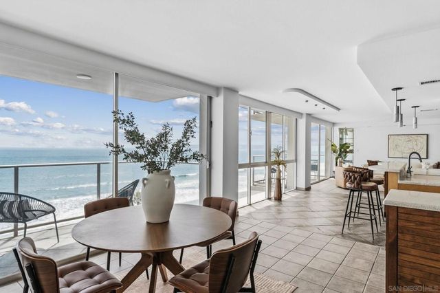 1830 Avenida Del Mundo 907, Coronado, CA 92118