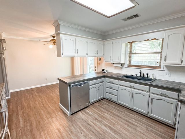 11 Jenny Lynn, Searcy, AR 72143