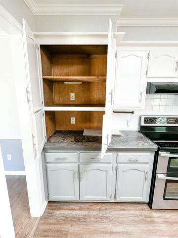 11 Jenny Lynn, Searcy, AR 72143