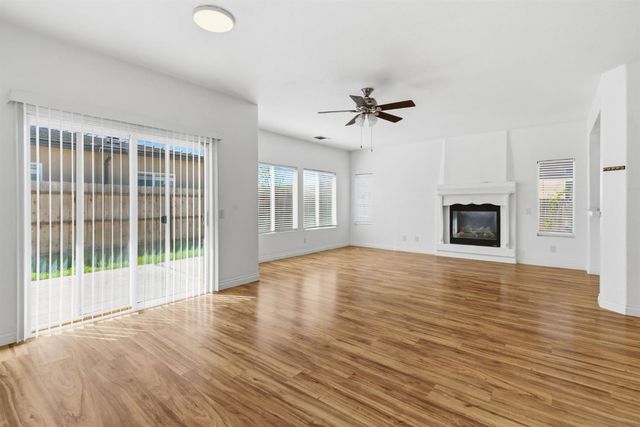 3920 Mount Ritter Ct, Stockton, CA 95212