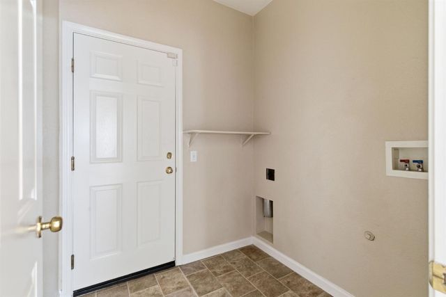 3920 Mount Ritter Ct, Stockton, CA 95212