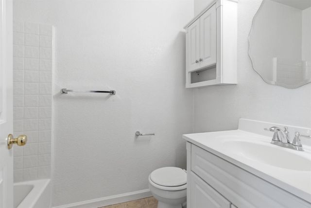 3920 Mount Ritter Ct, Stockton, CA 95212