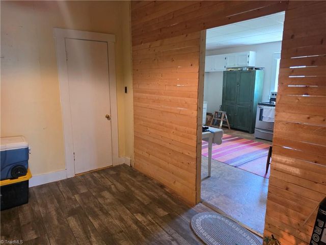 2729 Asbury Road, Mount Airy, NC 27030