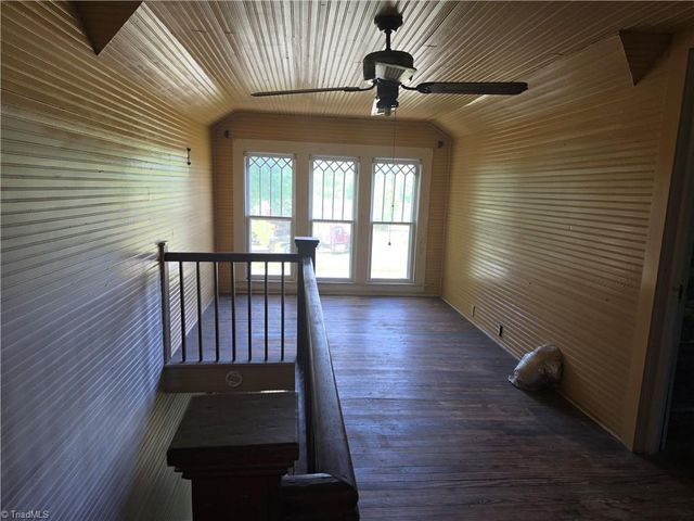 2729 Asbury Road, Mount Airy, NC 27030