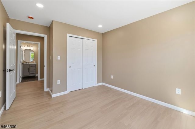 Harvey Ave, Rochelle Park Twp., NJ 07662