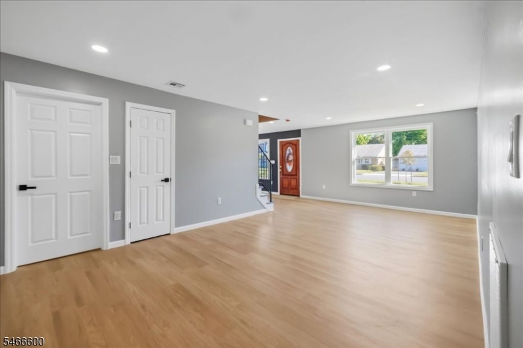 Harvey Ave, Rochelle Park Twp., NJ 07662 — photo 4