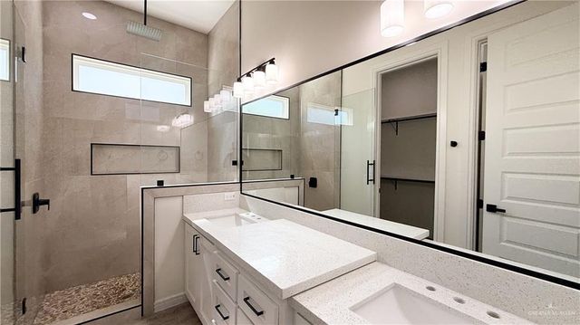 10125 Espada Drive, Edinburg, TX 78541