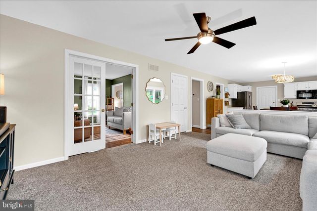 320 COACHMAN LN, Palmyra, PA 17078