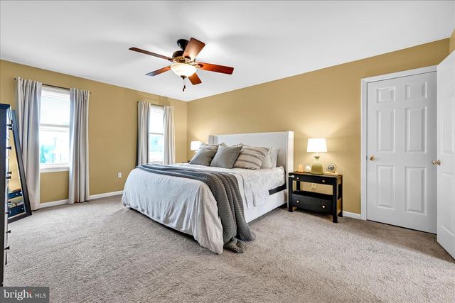 320 COACHMAN LN, Palmyra, PA 17078