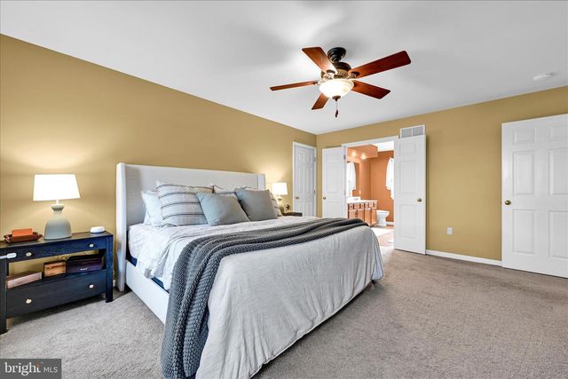 320 COACHMAN LN, Palmyra, PA 17078