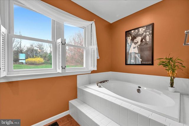 320 COACHMAN LN, Palmyra, PA 17078