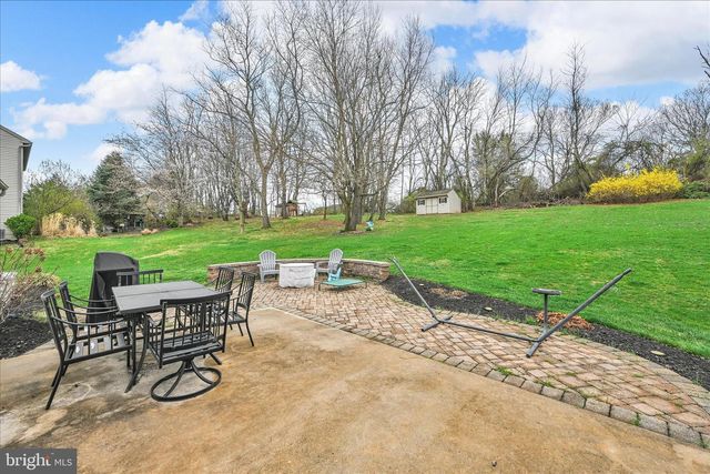 320 COACHMAN LN, Palmyra, PA 17078