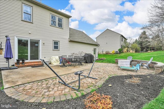 320 COACHMAN LN, Palmyra, PA 17078