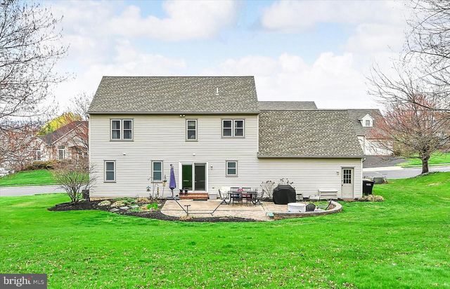 320 COACHMAN LN, Palmyra, PA 17078
