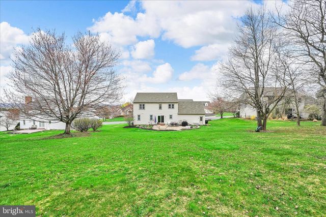 320 COACHMAN LN, Palmyra, PA 17078