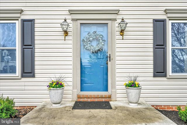 320 COACHMAN LN, Palmyra, PA 17078