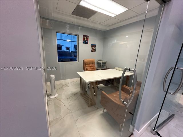 5941 NW 173rd Dr B-8, Hialeah, FL 33015