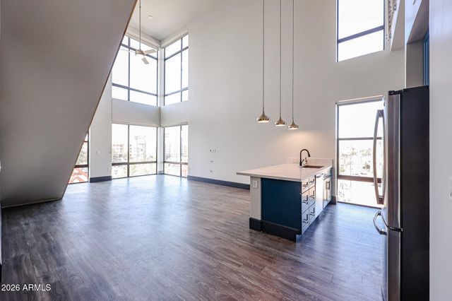 1130 N 2nd Street Apt 405, Phoenix, AZ 85004