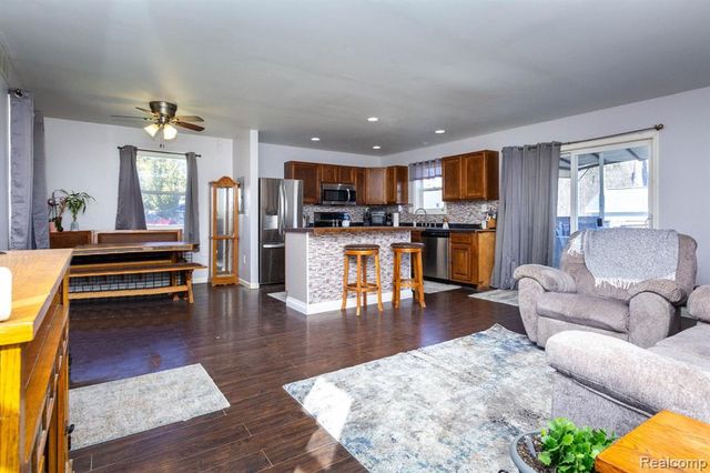 1814 Leland Road, Kimball, MI 48074