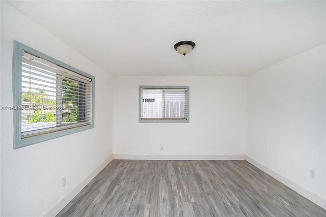 11950 SW 182nd Ter, Miami, FL 33177