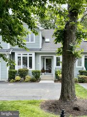 1 6TH ST #B, Rehoboth Beach, DE 19971