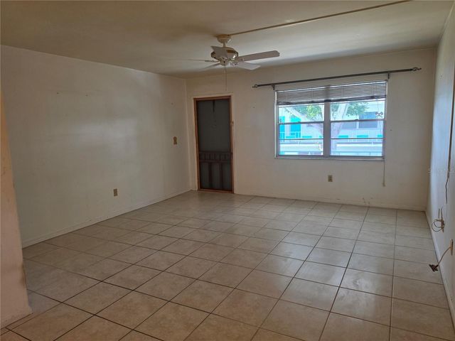 5850 21ST STREET N 15, St Petersburg, FL 33714
