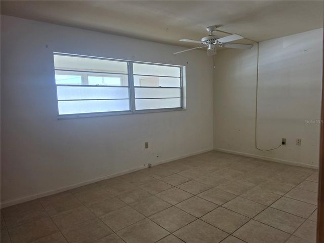 5850 21ST STREET N 15, St Petersburg, FL 33714