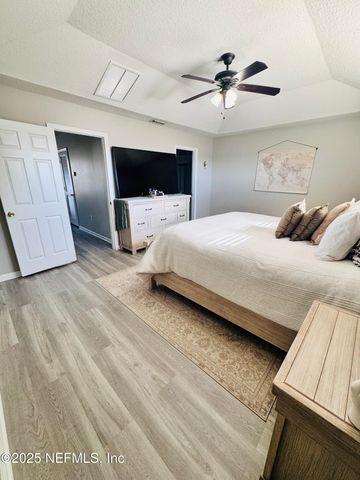 8882 SHELL ISLAND Drive, Jacksonville, FL 32216