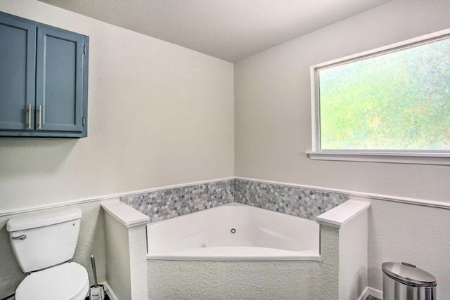 9899 Archer Lane, Quinlan, TX 75474