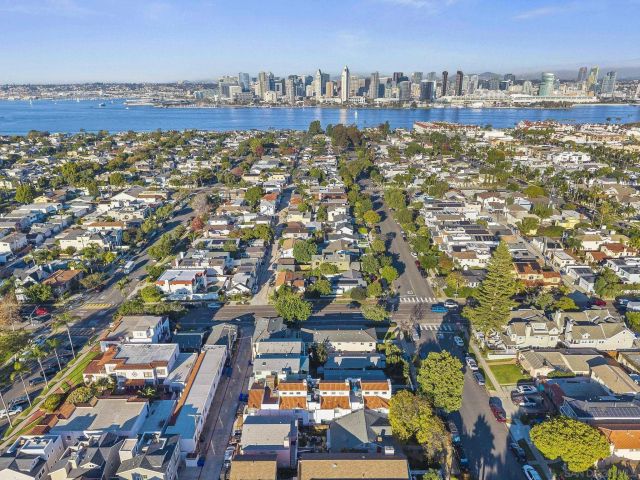 406-408 & 408B E Ave, Coronado, CA 92118