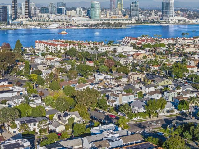 406-408 & 408B E Ave, Coronado, CA 92118