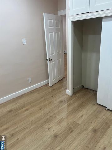 34 Park Row 1, Wallington, NJ 07057