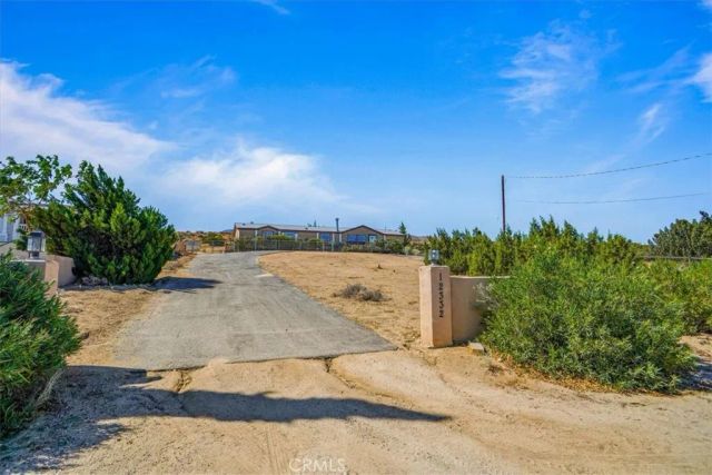 12332 E Avenue X, Pearblossom, CA 93553