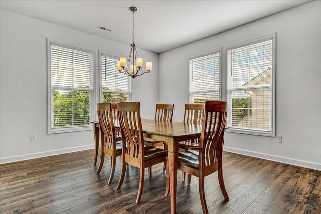 2145 Kings Walk DR, Roanoke, VA 24012