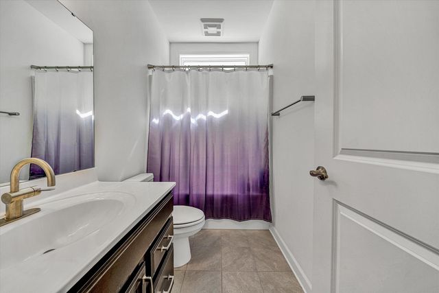 2145 Kings Walk DR, Roanoke, VA 24012