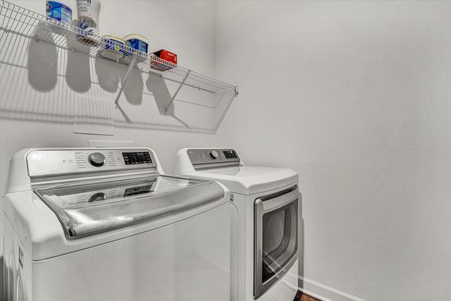 2145 Kings Walk DR, Roanoke, VA 24012