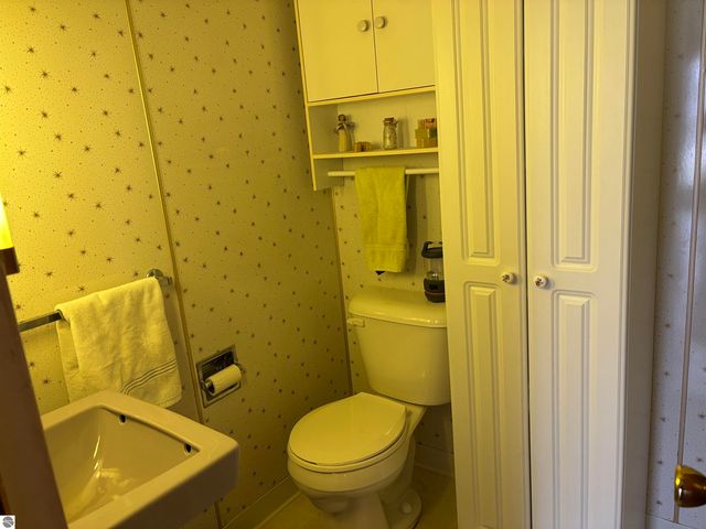 1180 Cranberry Pike, East Tawas, MI 48730