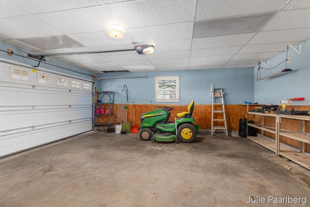 6343 Egan Avenue SE, Caledonia, MI 49316