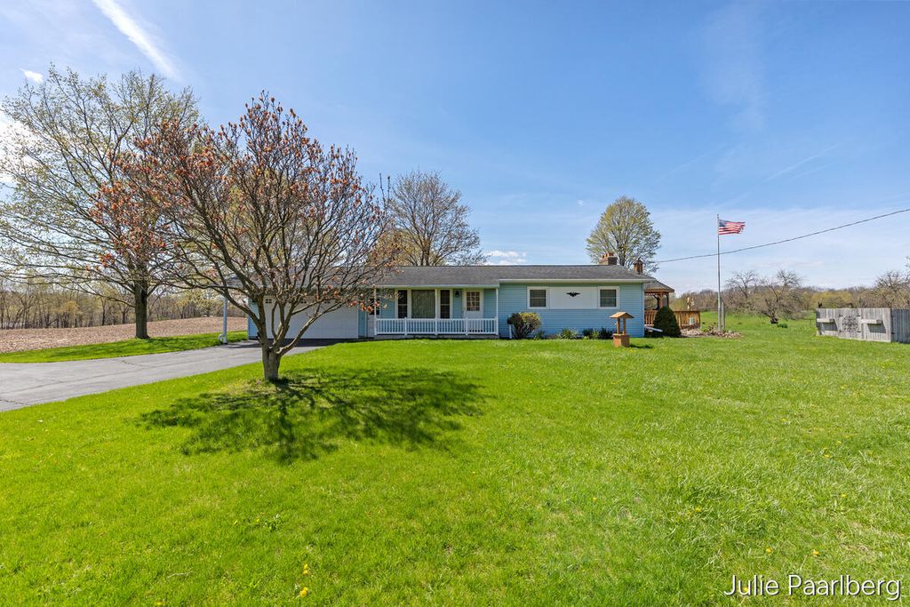 6343 Egan Avenue SE, Caledonia, MI 49316