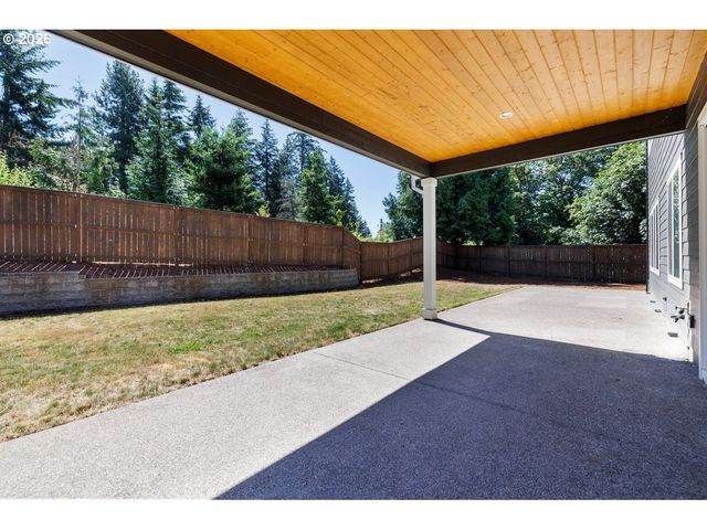 2751 DAHLIA Dr, West Linn, OR 97068
