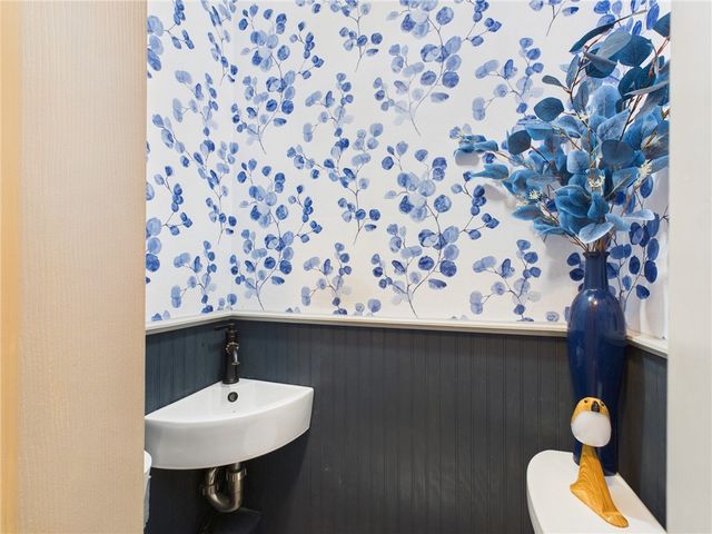 55 Philmont Avenue, Cranston, RI 02910