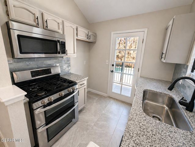11409 CHICKASAW Drive, El Paso, TX 79936