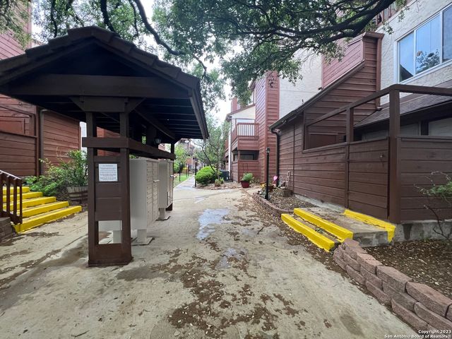 10527 Perrin Beitel Rd Apt C102, San Antonio, TX 78217